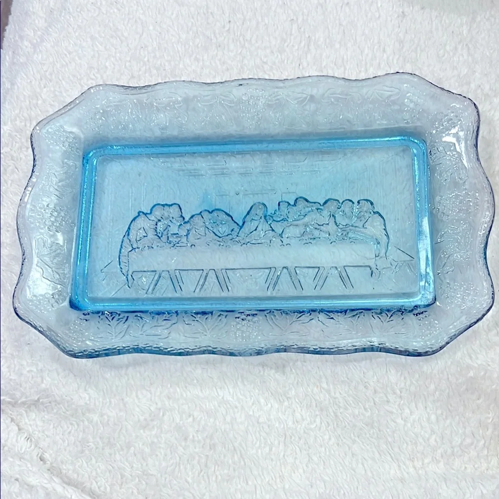 Indiana Glass Tiara Exclusives Blue Last Supper Tray.